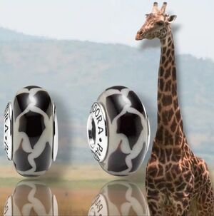 🙄RARE🙄 PANDORA Sterling Silver Masai Giraffe Murano Glass Charm Retired